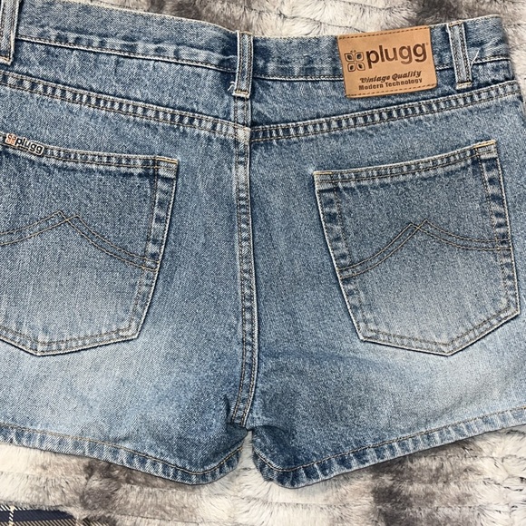 Vintage Plugg denim shorts!! Size 9 Vintage quality, modern technology!! - Picture 6 of 6